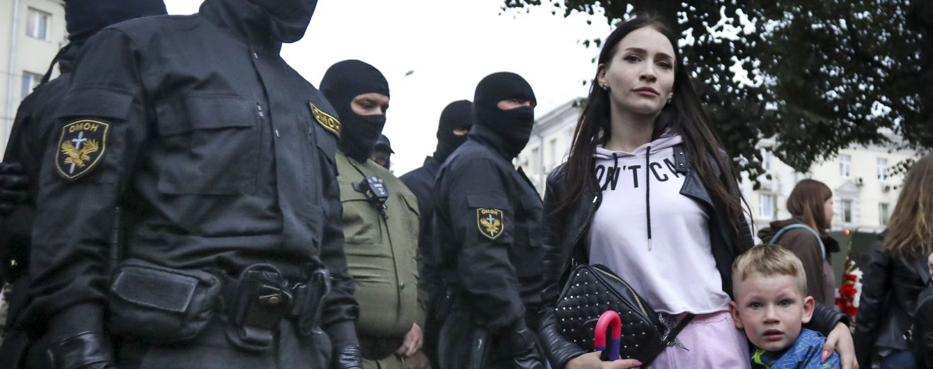 В течение месяца протестов в Беларуси на детей составили более 200 админпротоколов