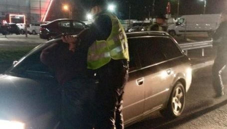 В Киеве с погоней задержали мужчину, который похитил девушку - СМИ