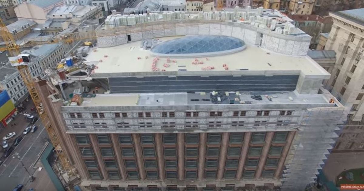 Реконструкцию ЦУМа показали с высоты