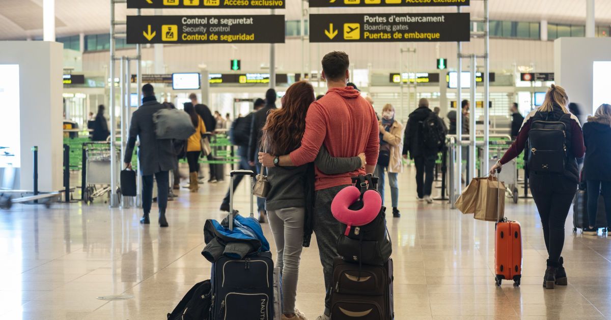 Стало известно, когда лучше бронировать билеты на самолет