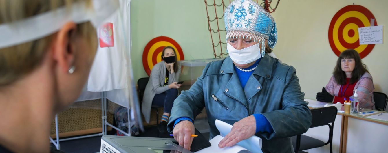На губернаторських виборах у РФ перемагають представники пропутінської "Єдиної Росії"
