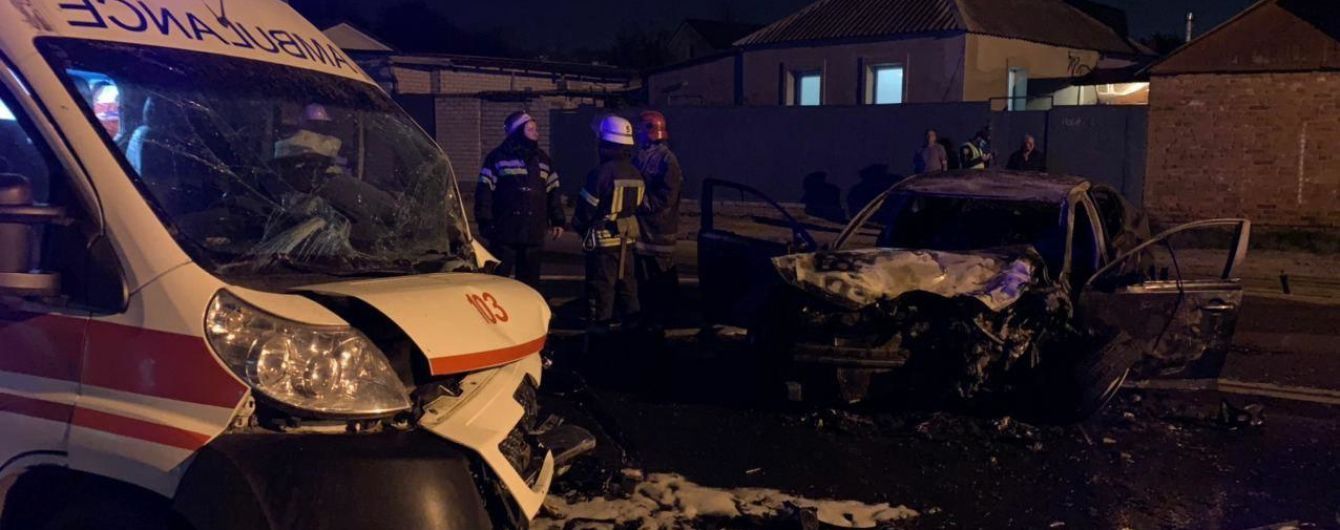 У Харкові легковик зіштовхнувся зі "швидкою": постраждали медики