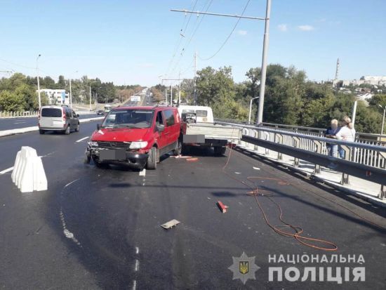 "Я не сбивал людей": водитель рассказал об аварии, в которой пострадали двое дорожников