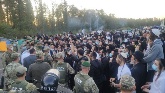 МЗС Білорусі закликало українську владу "спуститися на землю" і впустити хасидів