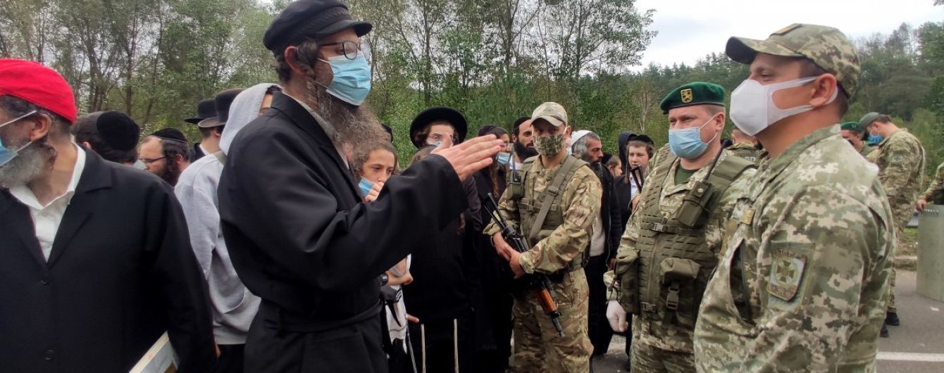 Хасиди на кордоні: близько тисячі паломників можуть зустріти юдейський новий рік у буферній зоні