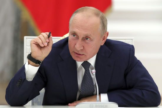 Вмешательство во внутренние дела: у Путина прокомментировали отказ стран Запада признать легитимность Лукашенко