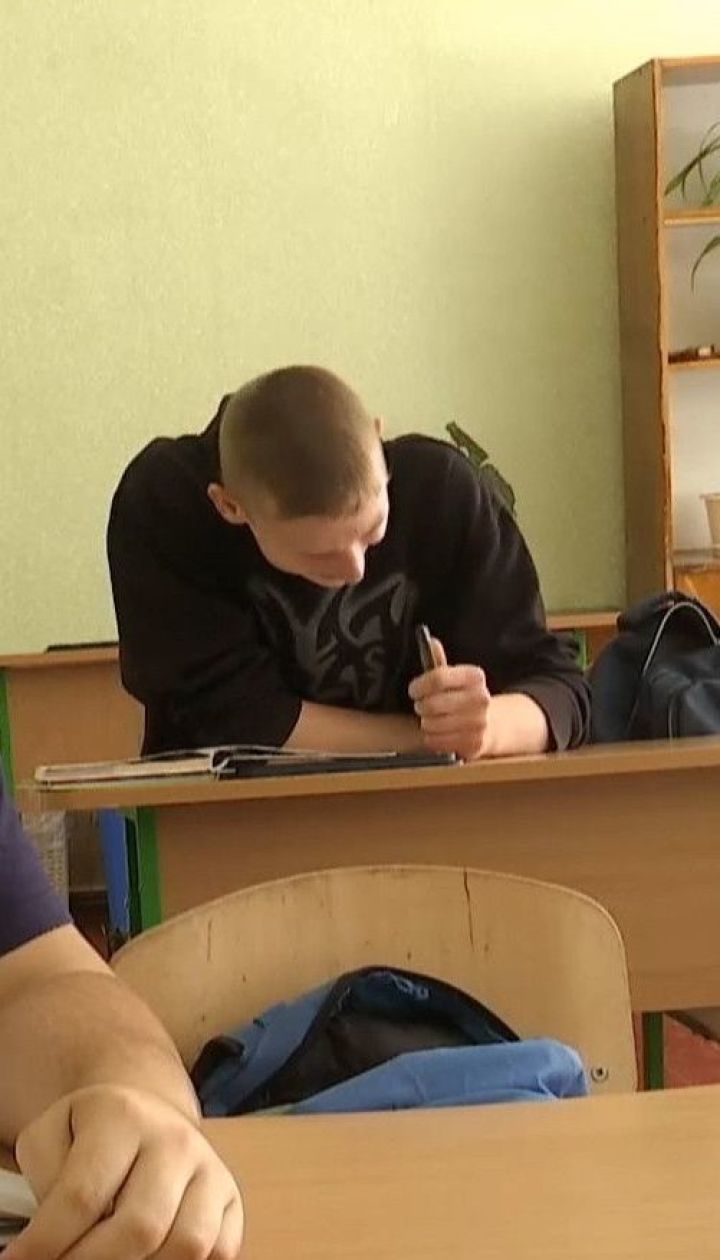 Испытание коронавирусом: как в школах Донбасса приспосабливаются к новым условиям обучения