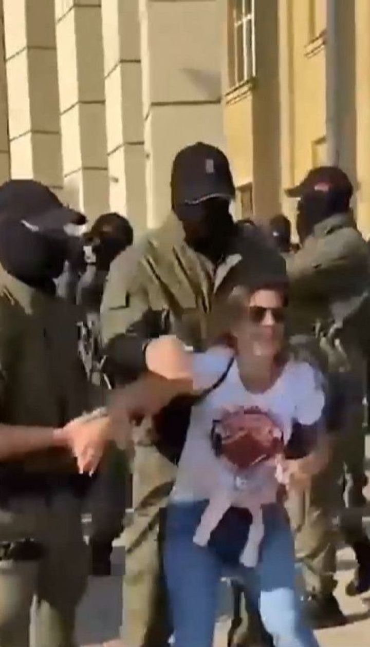 В Беларуси очередной женский марш завершился задержаниями и силовым разгоном