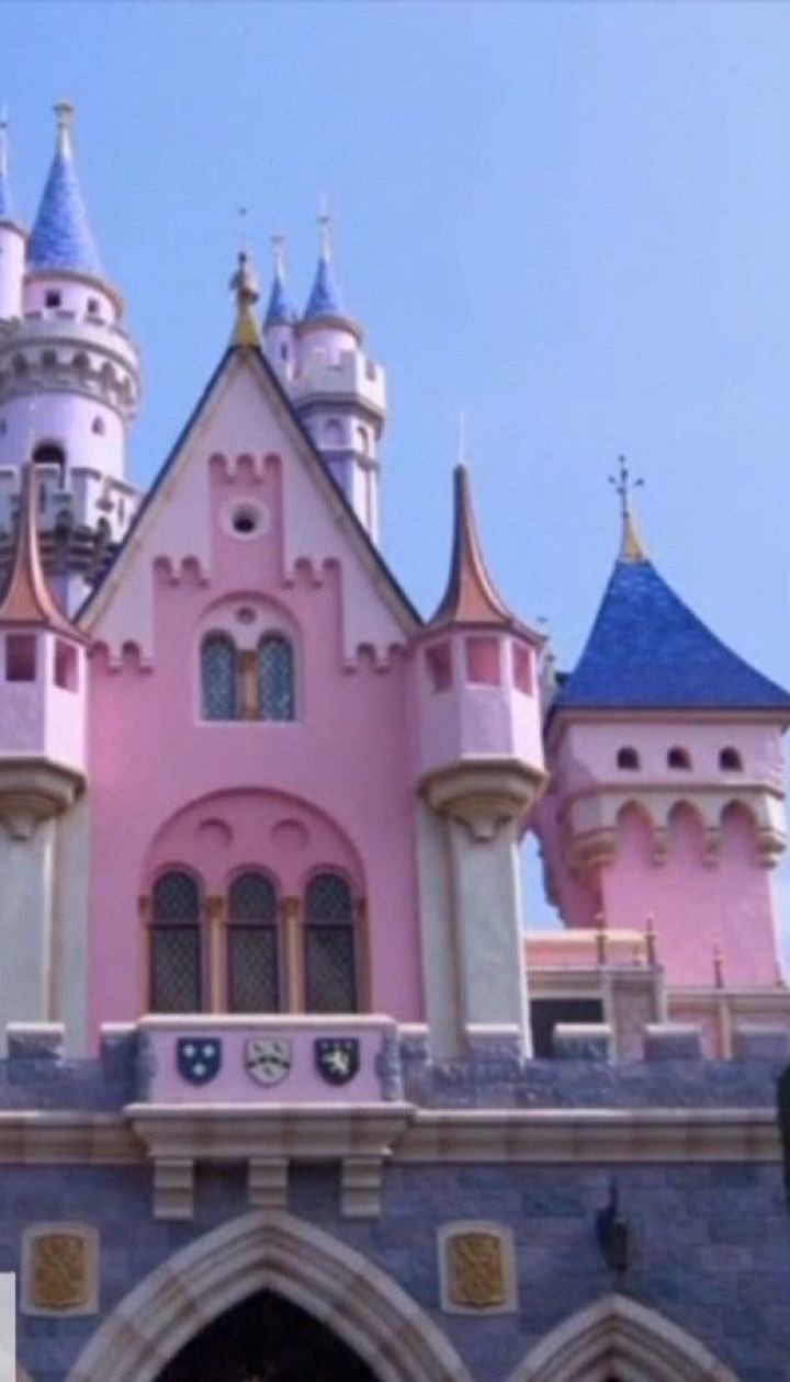 Компанія Disney відмовиться від послуг 28-ми тисяч своїх співробітників через коронавірус