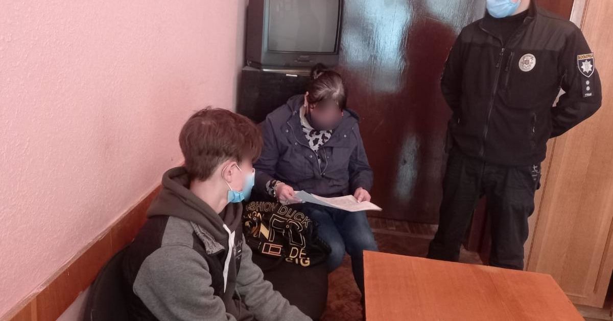 Танцы на могилах: в Черновцах подросток снял видеоклип на кладбище и выложил его в соцсеть