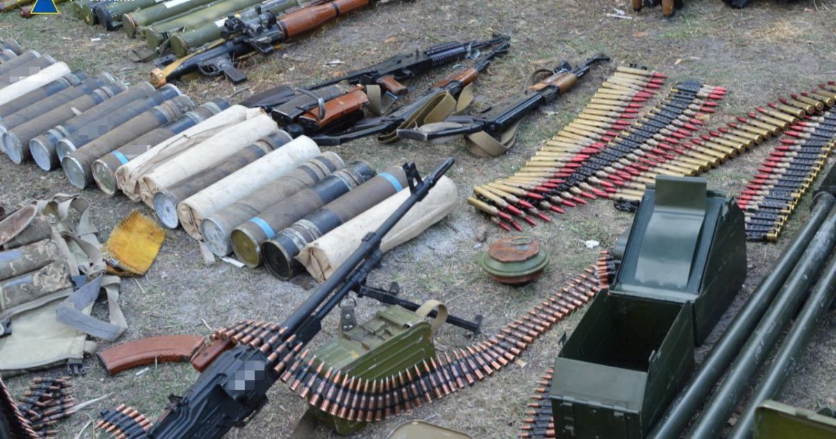 Во время "тишины" в Донбассе Россия завозит оружие боевикам