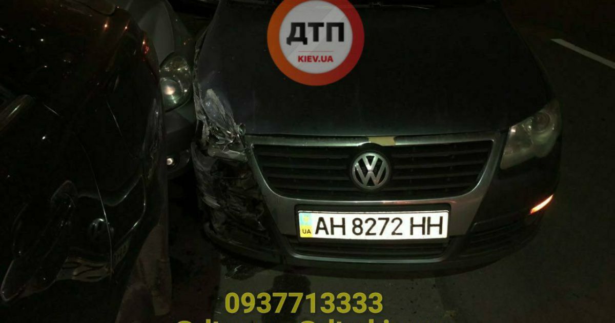 Потрійна п'яна ДТП в Києві: чоловік намагався видати дружину за водія