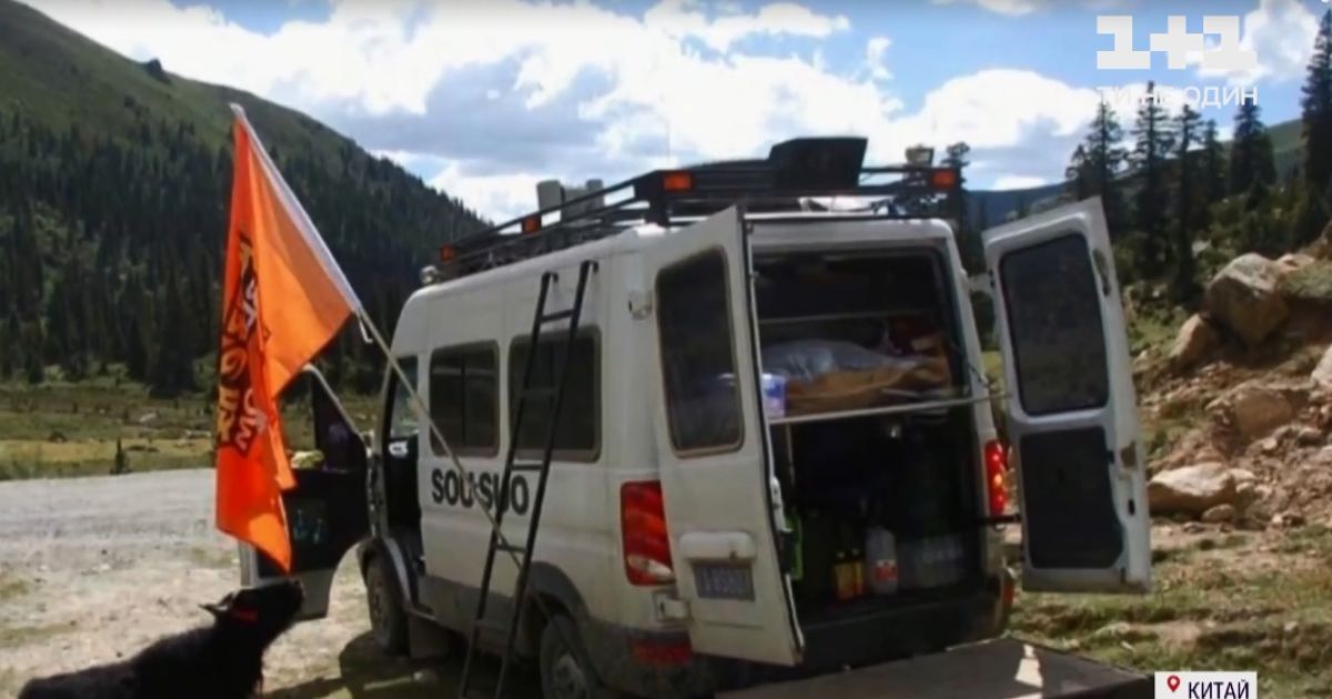 Коп-путешественник: в Китае бывший полицейский на машине преодолел более 240 тысяч километров страной