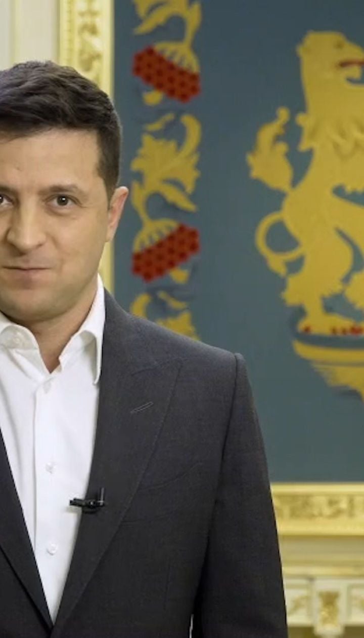 Зеленский призвал украинцев во время голосования на выборах ответить на 5 вопросов лично от него