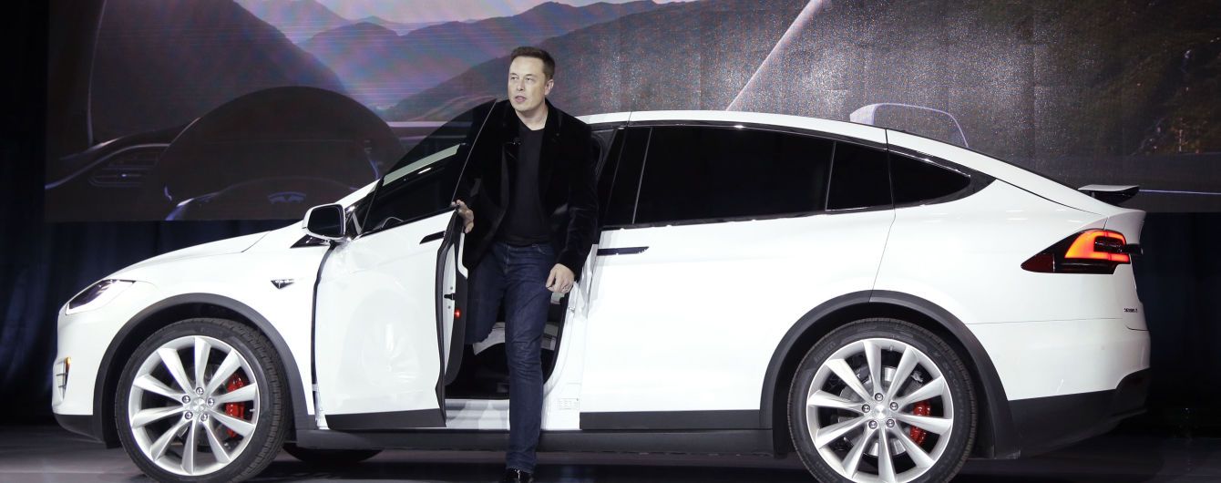 Илон Маск назвал дату начала испытаний автопилота в Tesla