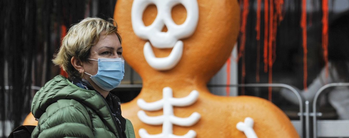 В Киеве стало чуть меньше новых больных коронавирусом — статистика на 18 октября