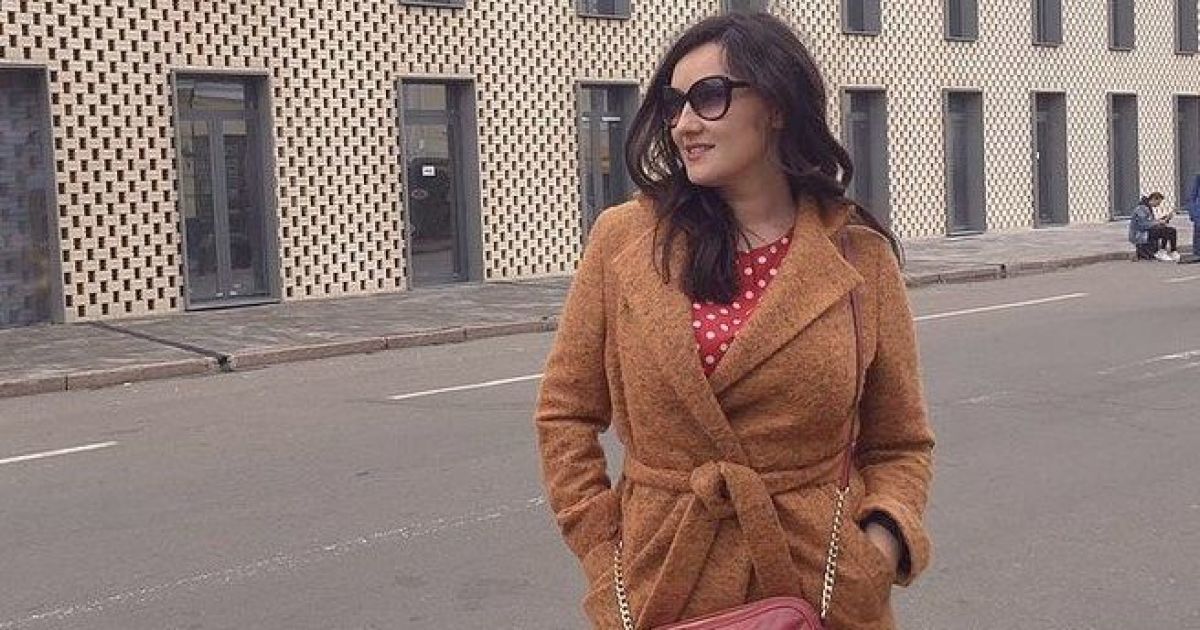 Любит гороховый принт: Соломия Витвицкая погуляла по Подолу