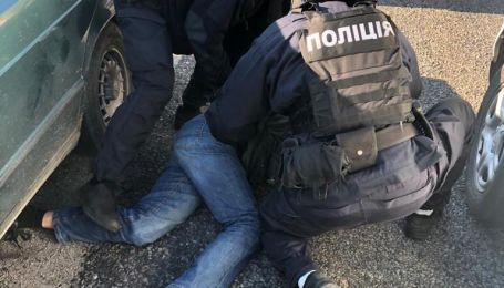Під Дніпром троє чоловіків забили до смерті місцевого мешканця