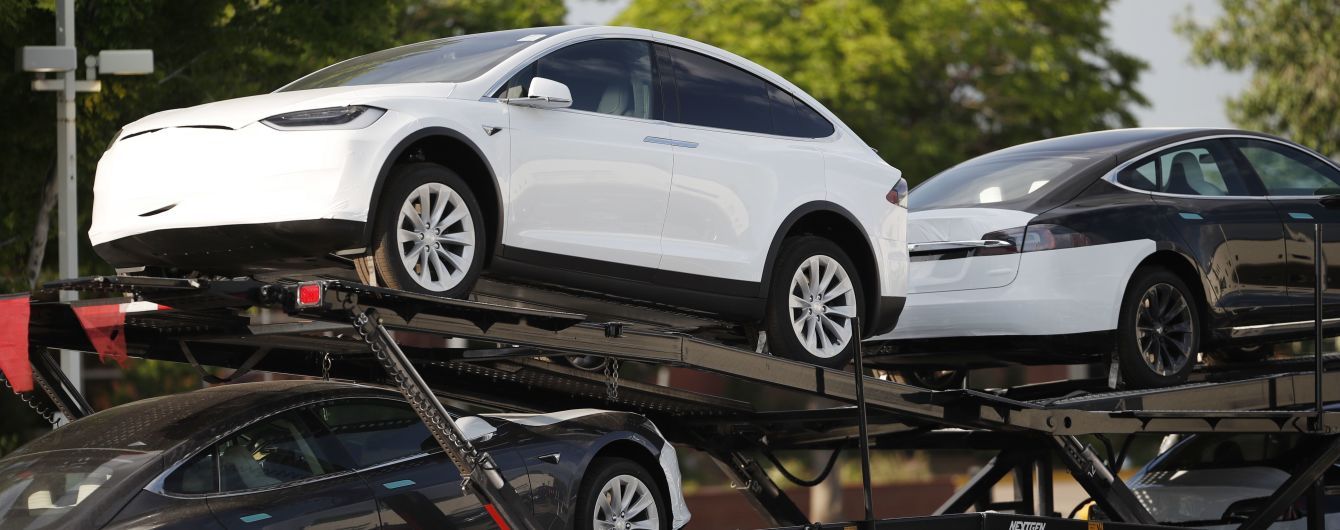 Tesla существенно подняла цены на две модели электрокаров в Европе: с чем это связано