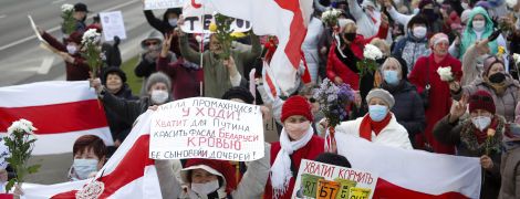У Білорусі у перший день загальнонаціонального страйку затримали понад три сотні людей, зокрема неповнолітніх