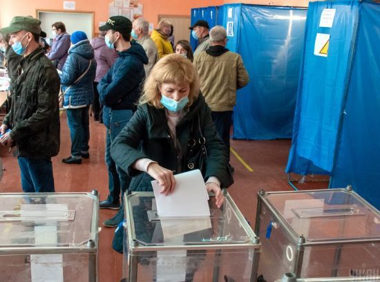 У Полтаві на виборах лідирує колишній мер — попередні результати