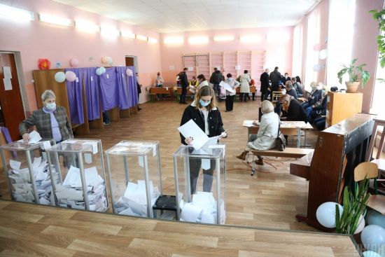 На місцевих виборах нарахували 4 тисячі порушень, відкрито 68 кримінальних проваджень — Нацполіція