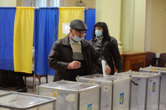Екзит-поли 12 міст України: які партії перемагають на виборах до міських рад