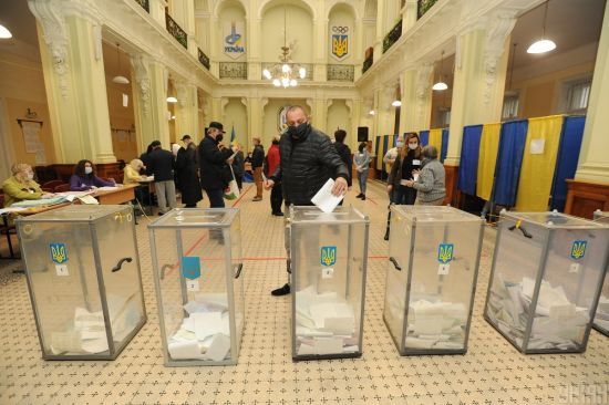 Як проголосував Маріуполь на місцевих виборах: результати соцопитування
