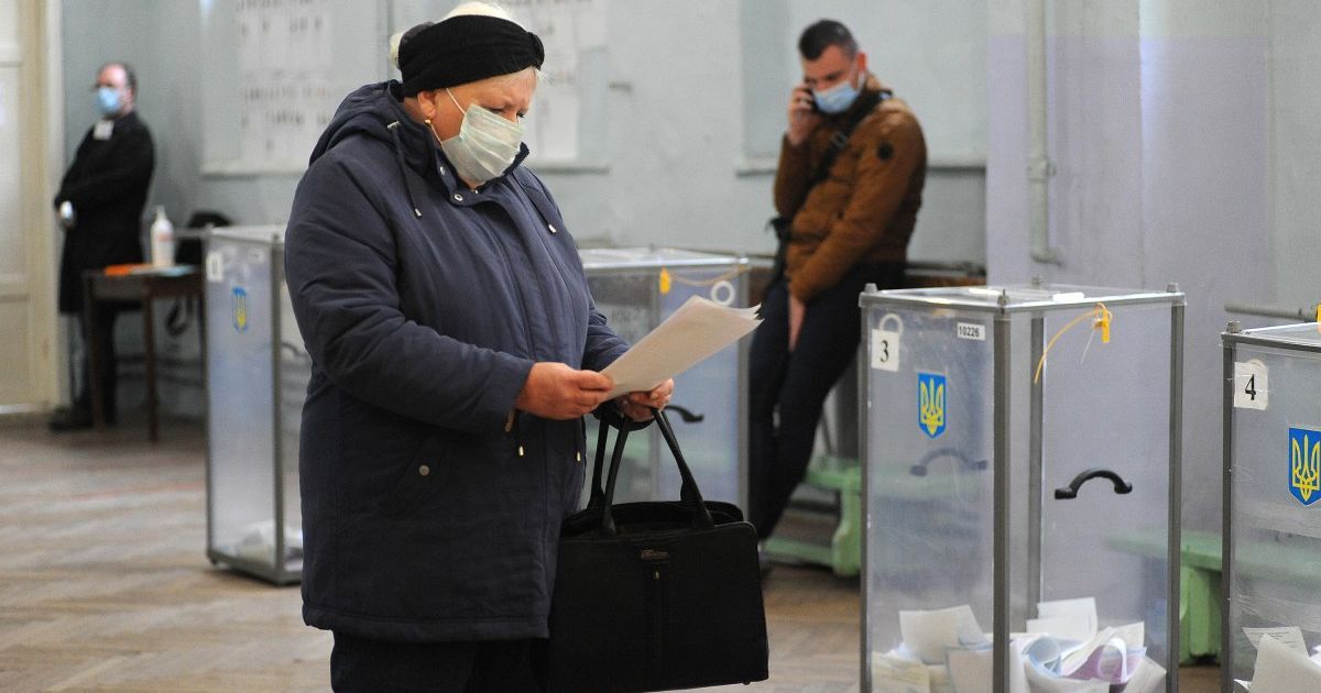 Другий тур виборів: стала відома явка станом 12:00