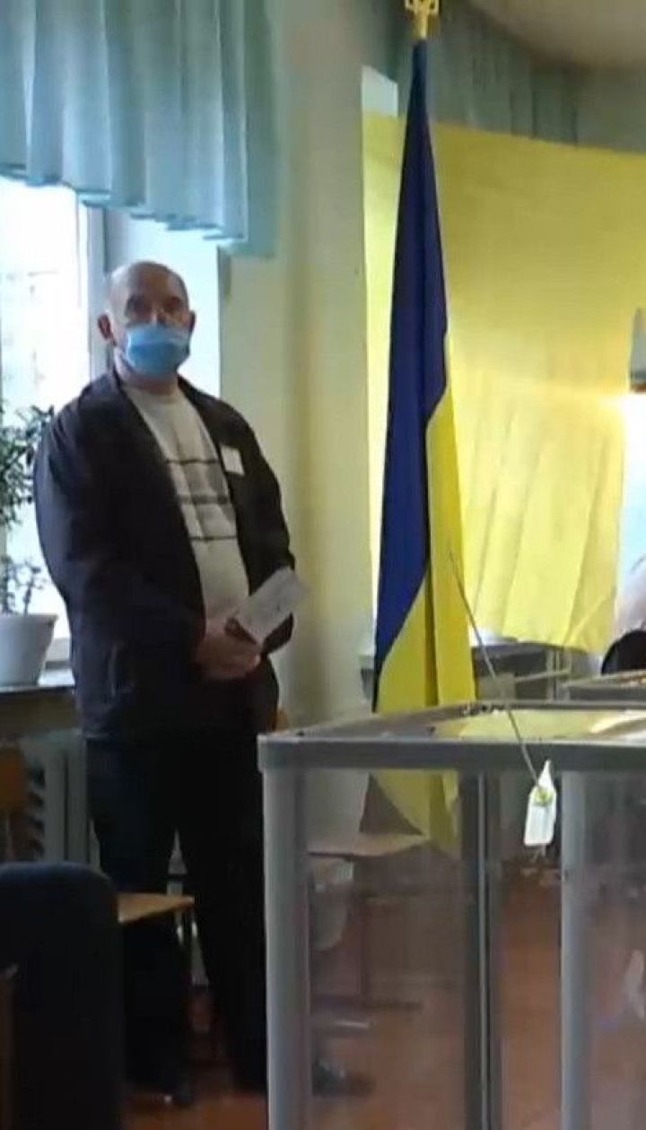 По последним данным ЦИК, на местных выборах проголосовали лишь 37% украинцев