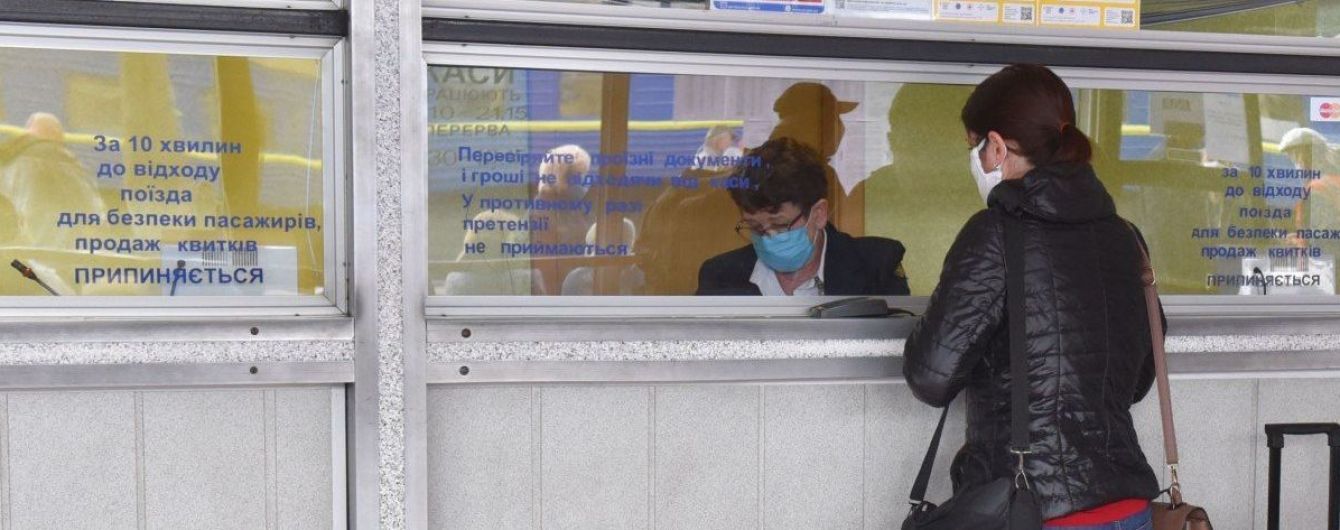 Криклій розповів, чому відновили рух потягів до "червоних" зон і чи знову продаватимуть квитки на 50% місць