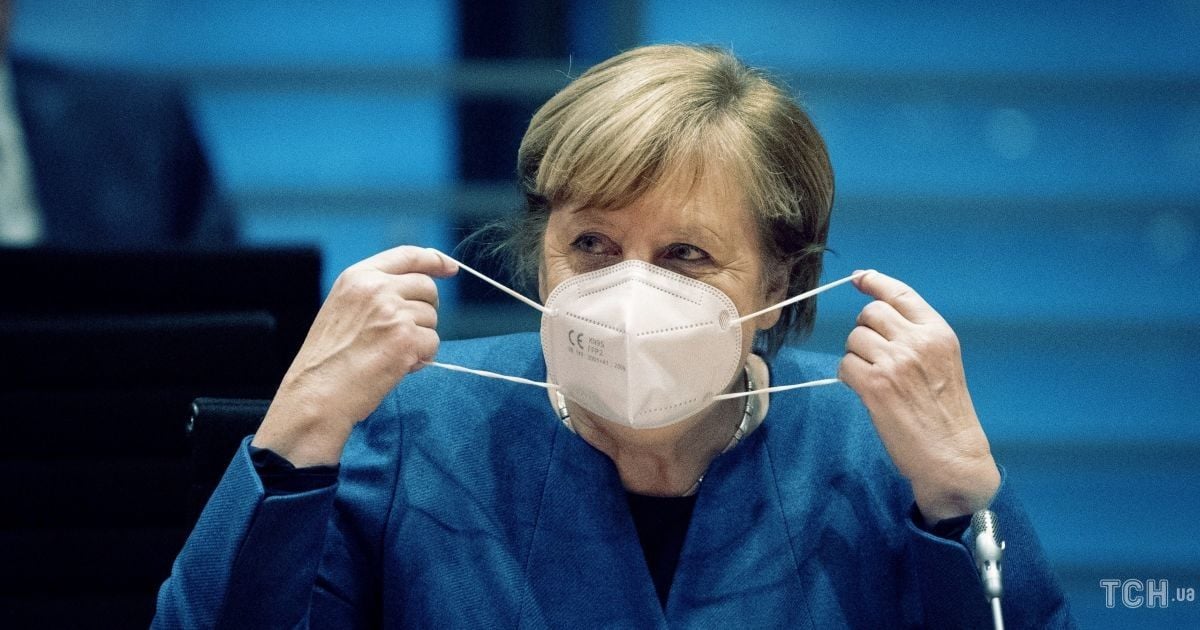 Германия усиливает карантин и раздаст бизнесу безвозвратные денежные компенсации