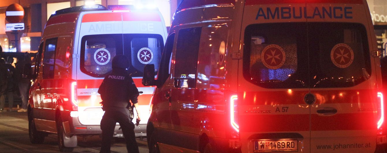 Из-за теракта в Вене ранения получили 15 человек: преступники в бегах