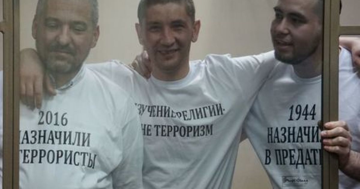 Трьох кримських татар в Росії засудили на десяток років колонії суворого режиму