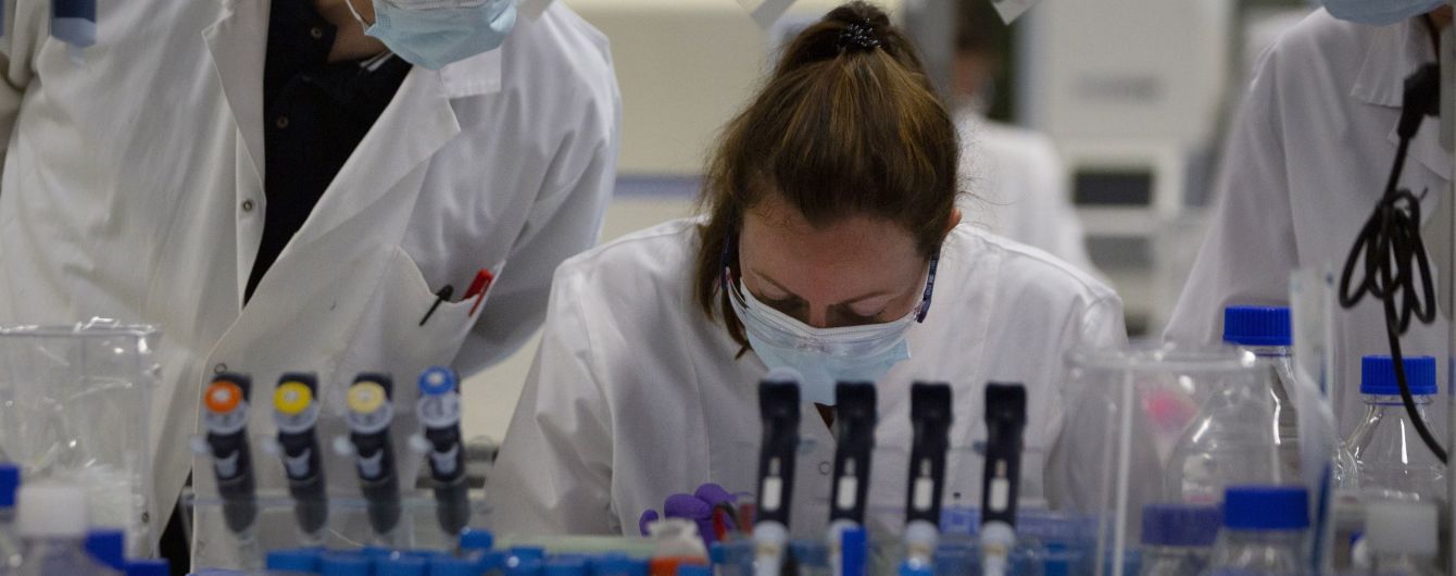 Johnson & Johnson после приостановления возобновляет испытания вакцины от коронавируса на поздней стадии