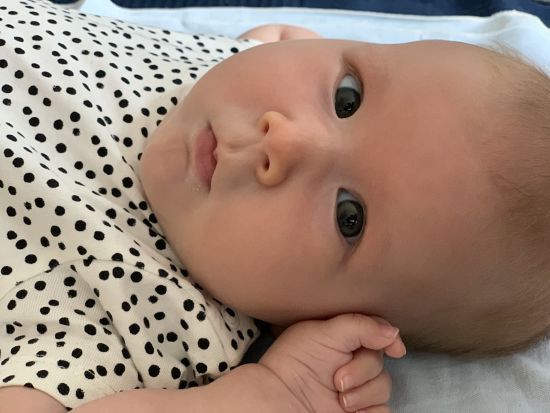 СМА більше не вирок: батьки Аделіни благають про порятунок доньки