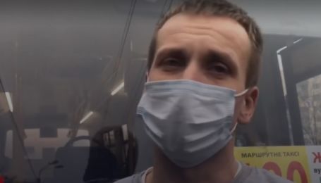 В Киеве маршрутчика остановили за разговор по телефону и обнаружили у него признаки наркотического опьянения