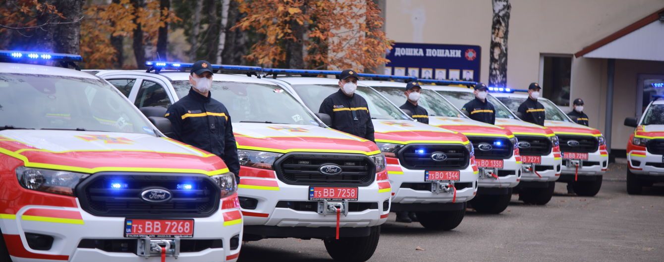 ГСЧС получила 23 специальных аварийно-спасательных машины