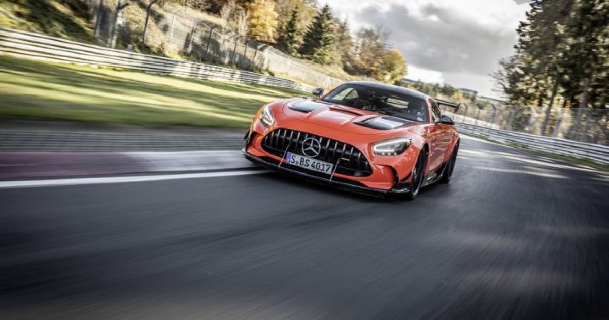 Mercedes-AMG GT превзошел Lamborghini и стал самым быстрым спорткупе: видео заезда