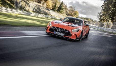 Mercedes-AMG GT превзошел Lamborghini и стал самым быстрым спорткупе: видео заезда