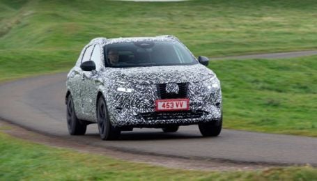 Nissan показав перше офіційне фото оновленого кросовера Qashqai