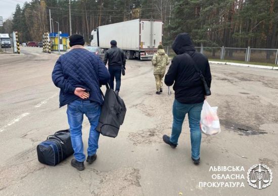 На границе задержали экс-правоохранителя, которого семь лет разыскивал Интерпол