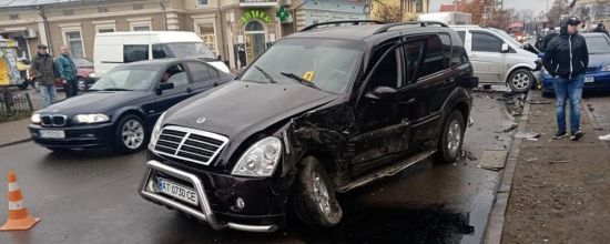 На Прикарпатті новообраний мер потрапив в аварію: фото