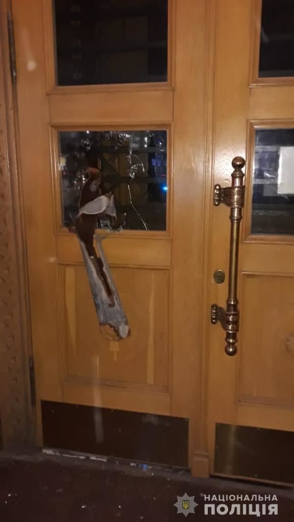 побиті шибки в Харківській ОДА_2