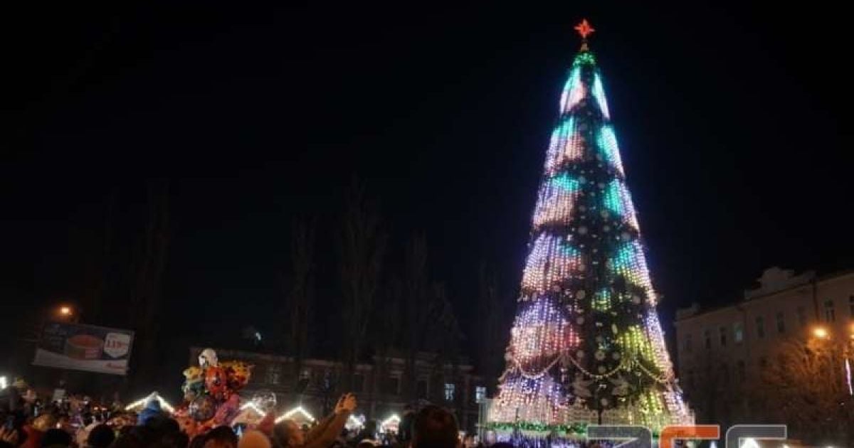 Власти Черновцов рассказали, будет ли в городе главная елка