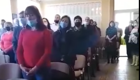 На Закарпатье депутаты в День достоинства и свободы Украины спели гимн Венгрии - соцсети