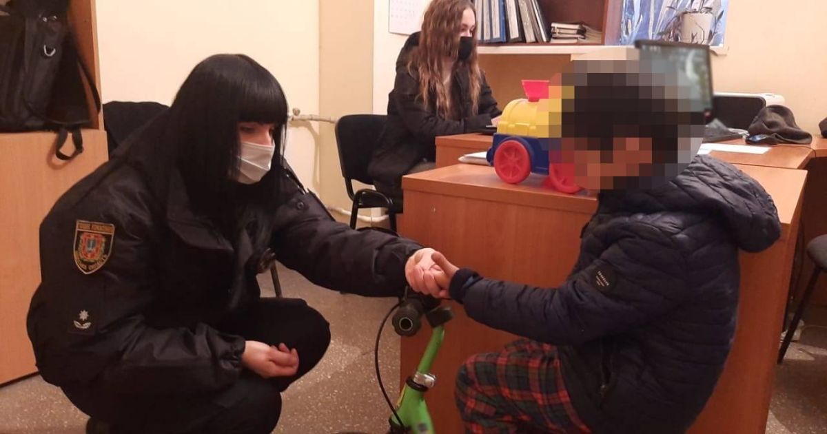 Играл в прятки: в Одессе потерялся маленький мальчик