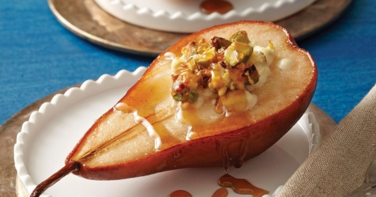 Груші, фаршировані куркою і сиром
