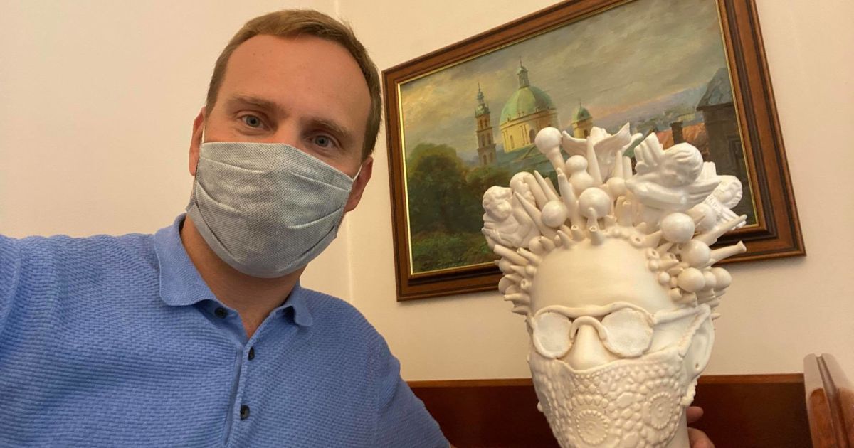 Легкая форма коронавируса: врач назвал симптомы
