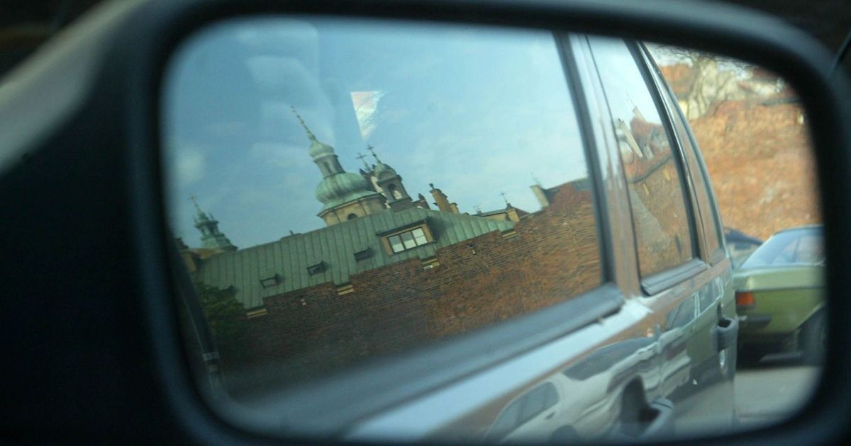 На кордоні України з Польщею серйозний затор: стоять 260 автомобілів